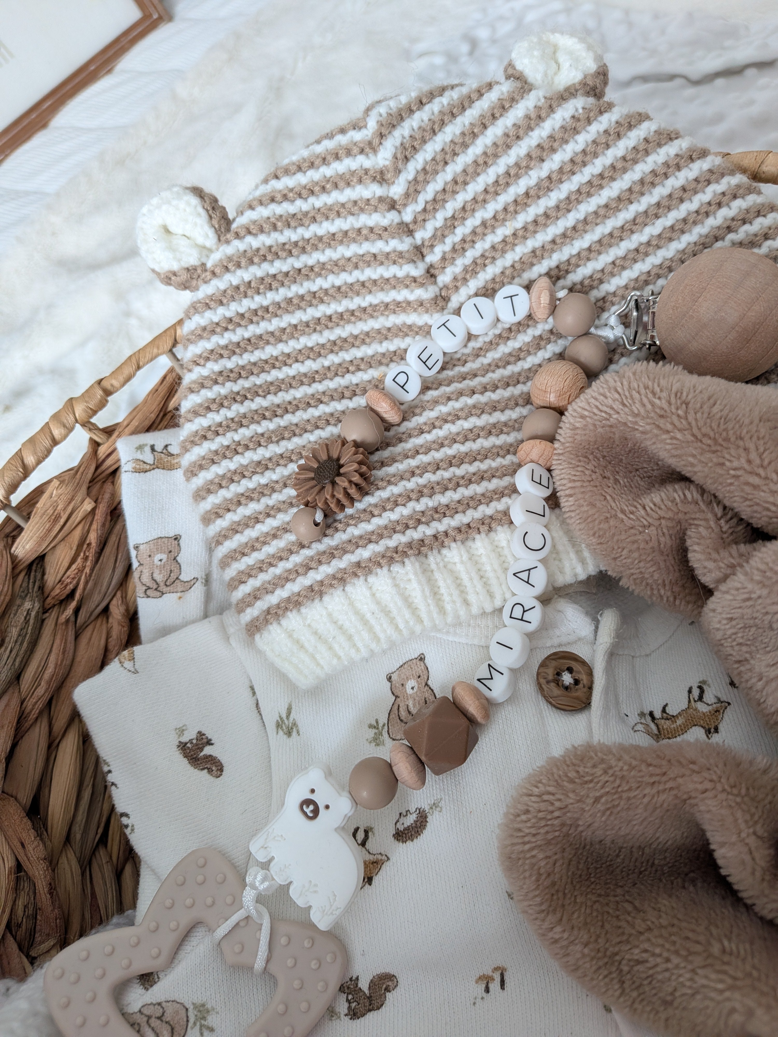 Attache-suce petit miracle ours blanc