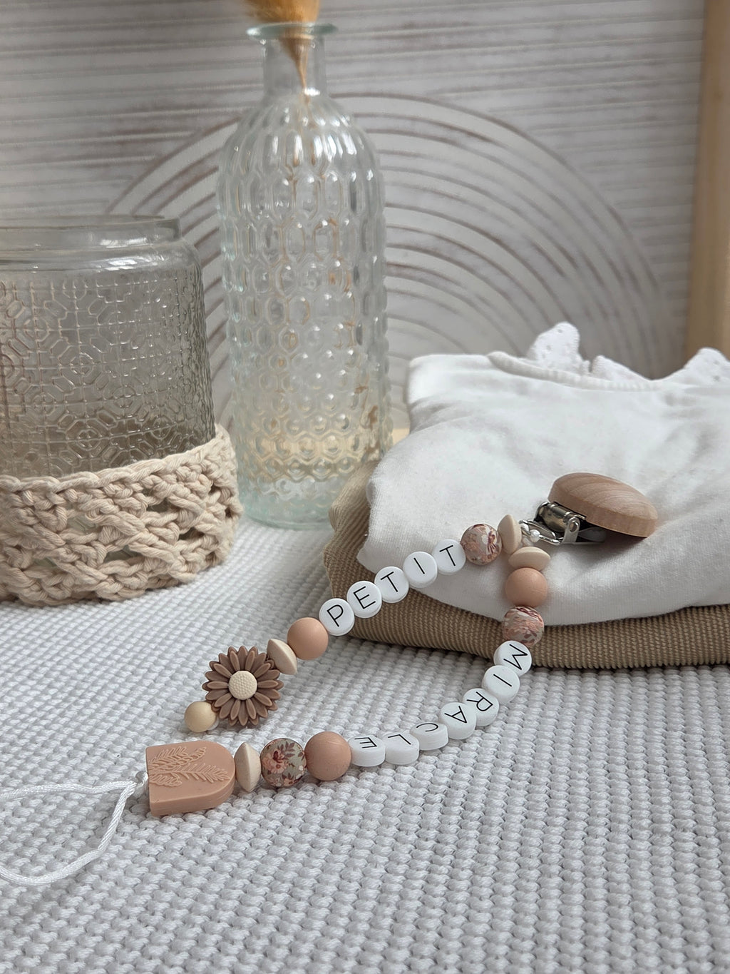 Attache-suce petit miracle marguerite/vieux rose